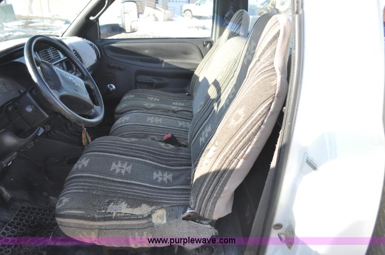 image for item G7195 2001 Dodge Ram 3500 utility truck