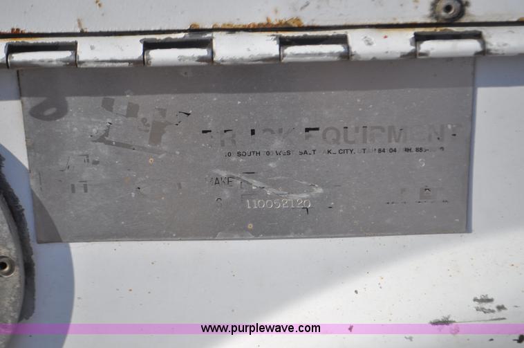 image for item G7195 2001 Dodge Ram 3500 utility truck