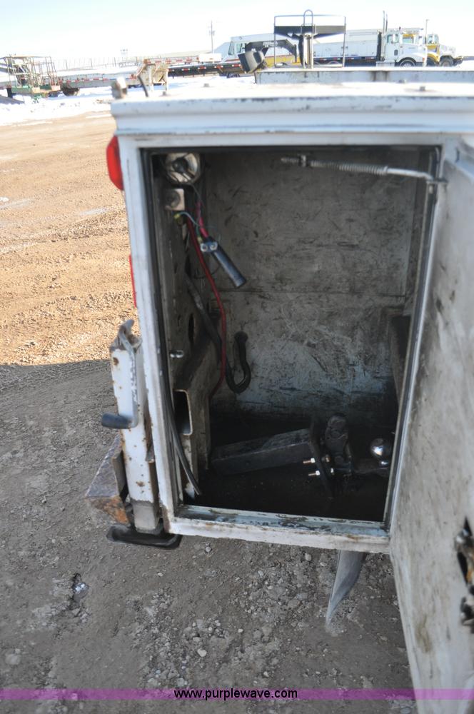 image for item G7195 2001 Dodge Ram 3500 utility truck