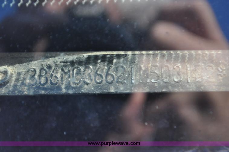 image for item G7195 2001 Dodge Ram 3500 utility truck