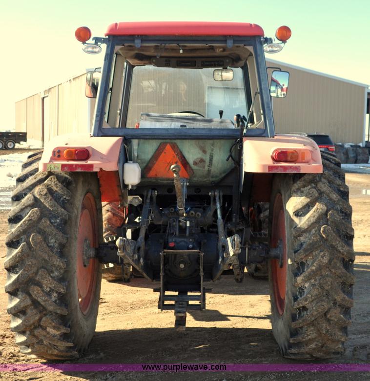 image for item G7213 2007 Kubota M125X MFWD tractor