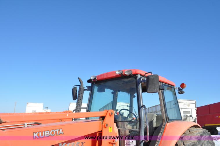 image for item G7213 2007 Kubota M125X MFWD tractor