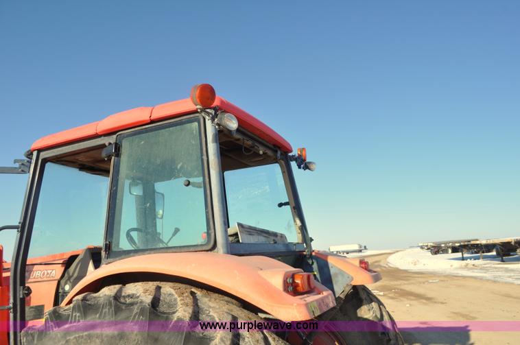 image for item G7213 2007 Kubota M125X MFWD tractor
