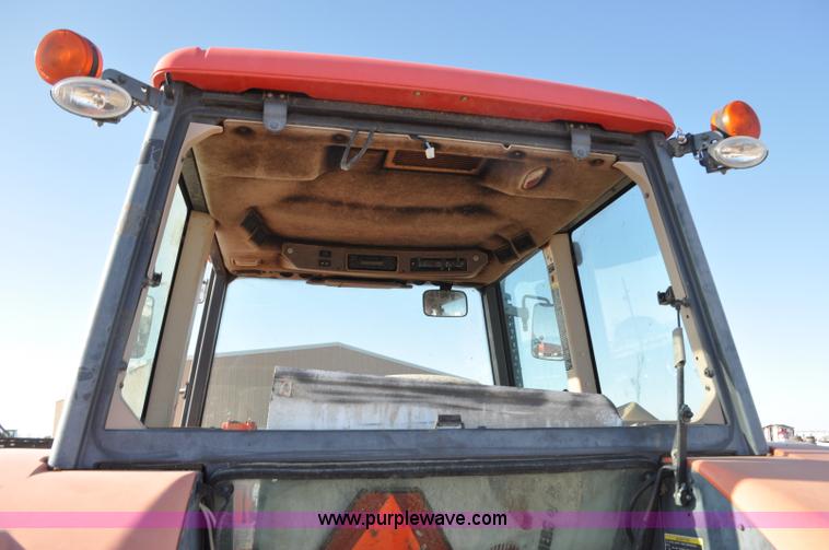 image for item G7213 2007 Kubota M125X MFWD tractor