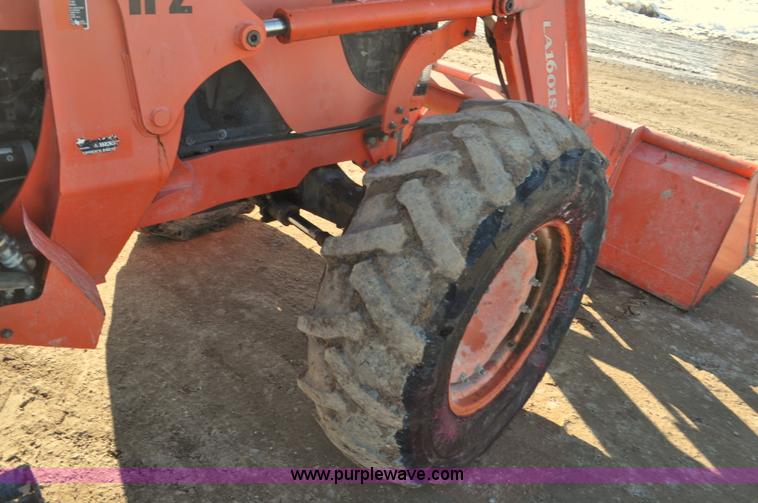 image for item G7213 2007 Kubota M125X MFWD tractor