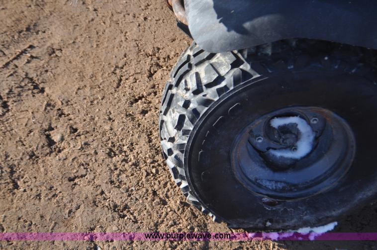 image for item G7220 2007 Kawasaki Mule 610 utility vehicle