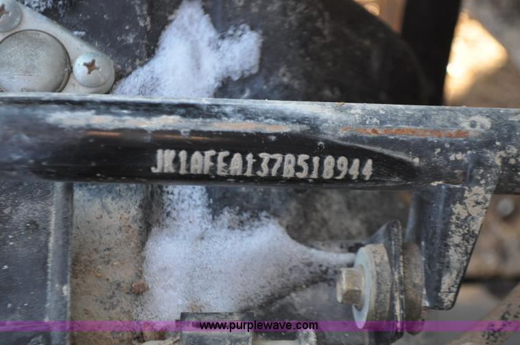 image for item G7220 2007 Kawasaki Mule 610 utility vehicle