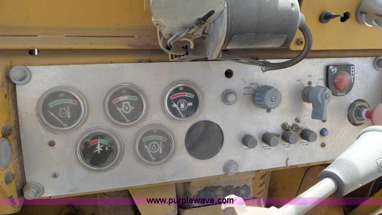 image for item J8303 Caterpillar 930 wheel loader