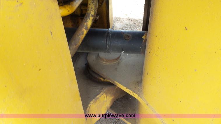image for item J8303 Caterpillar 930 wheel loader