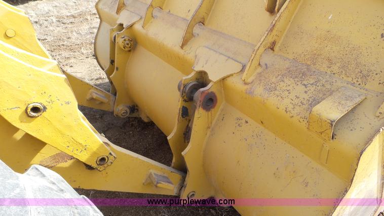image for item J8303 Caterpillar 930 wheel loader