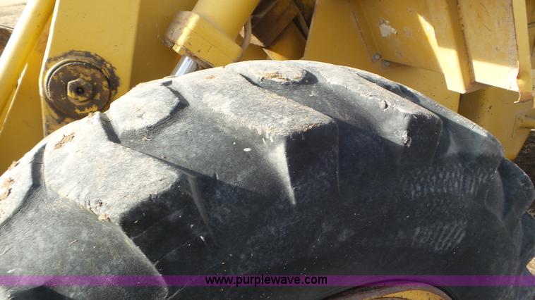 image for item J8303 Caterpillar 930 wheel loader
