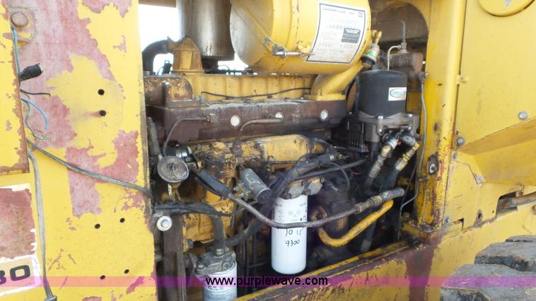 image for item J8304 1976 Caterpillar 930 wheel loader