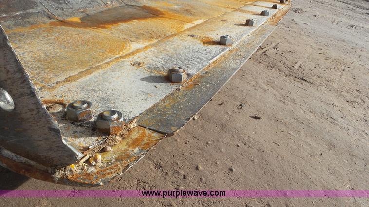 image for item J8304 1976 Caterpillar 930 wheel loader