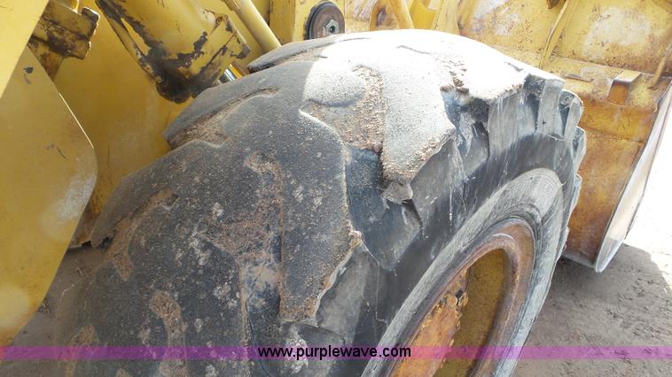 image for item J8304 1976 Caterpillar 930 wheel loader