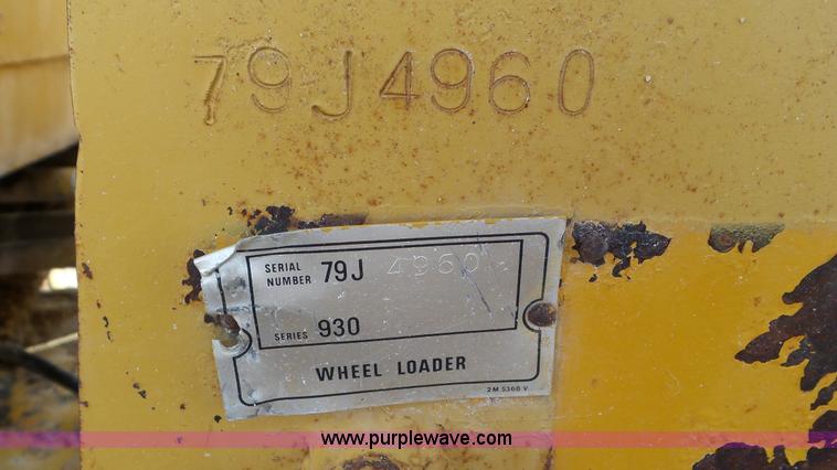 image for item J8304 1976 Caterpillar 930 wheel loader