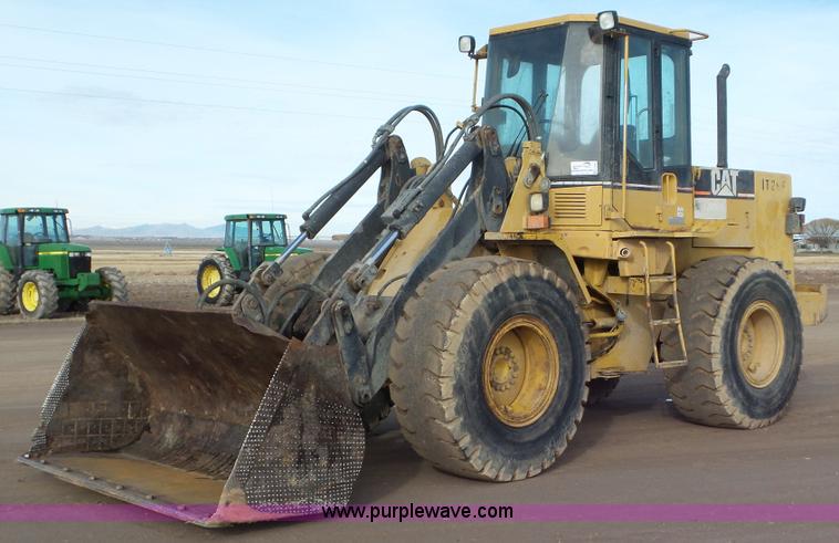 image for item J8305 1996 Caterpillar IT28F wheel loader