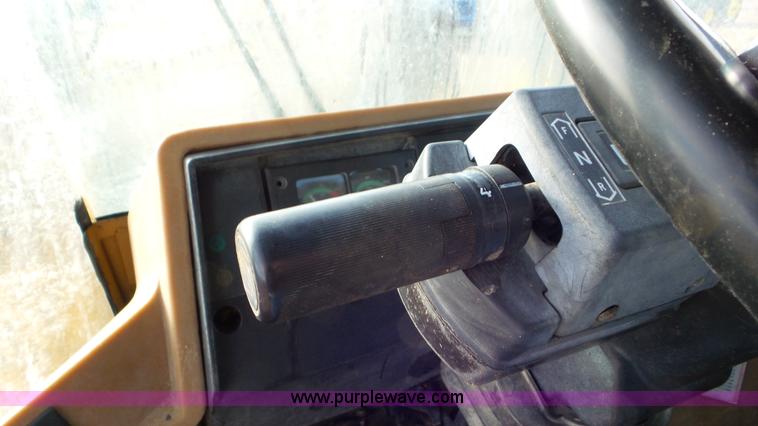 image for item J8305 1996 Caterpillar IT28F wheel loader