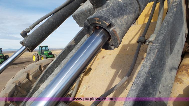 image for item J8305 1996 Caterpillar IT28F wheel loader