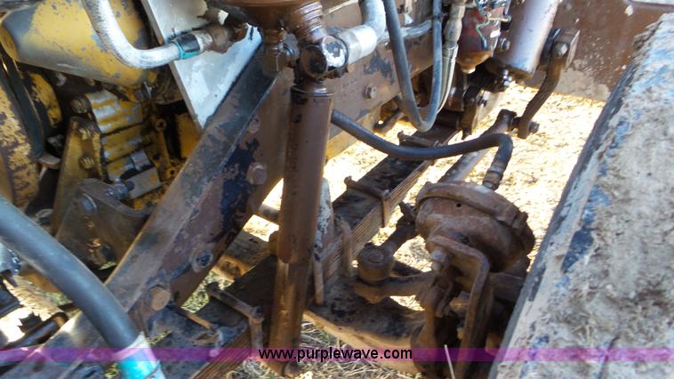 image for item J8320 1988 Kenworth W900 semi truck