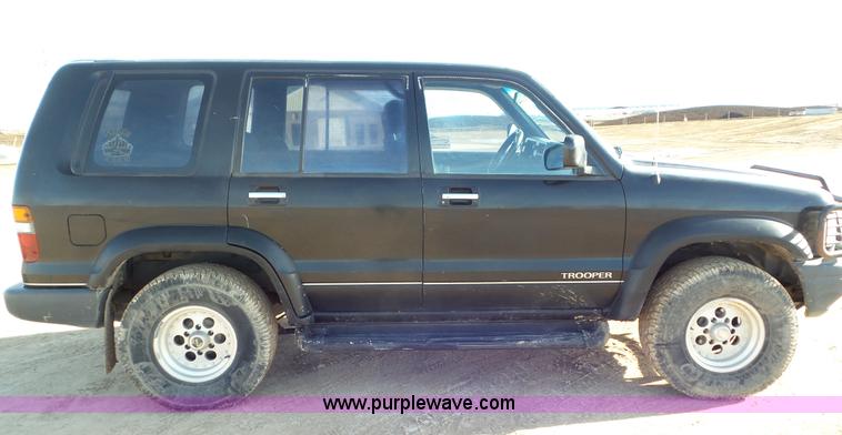 image for item J8323 1994 Isuzu Trooper SUV