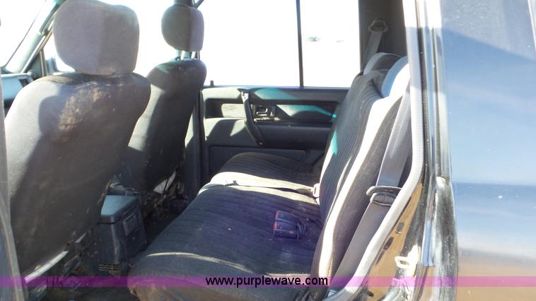 image for item J8323 1994 Isuzu Trooper SUV