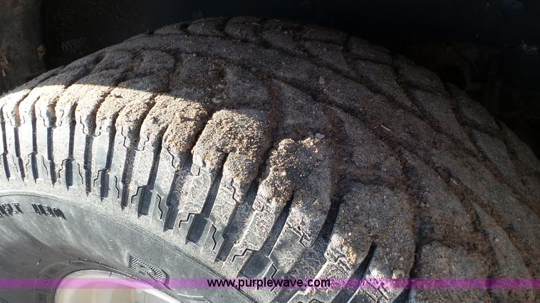 image for item J8323 1994 Isuzu Trooper SUV