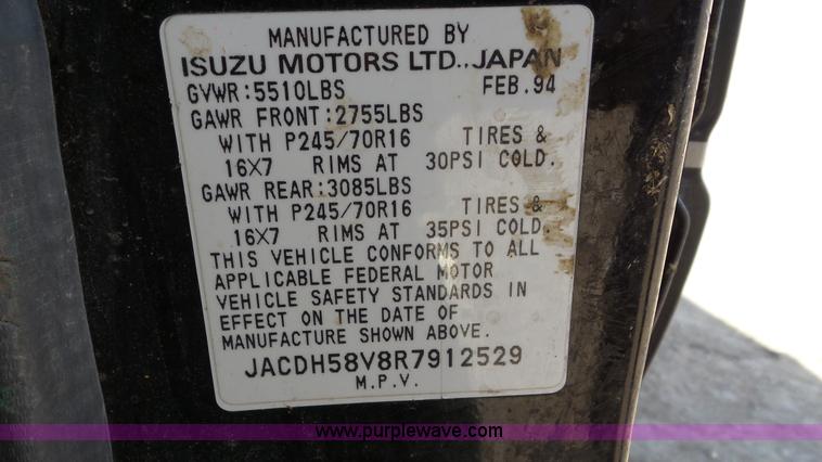 image for item J8323 1994 Isuzu Trooper SUV