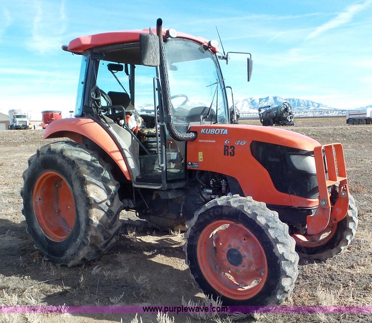 image for item J8324 2007 Kubota M6040 MFWD tractor