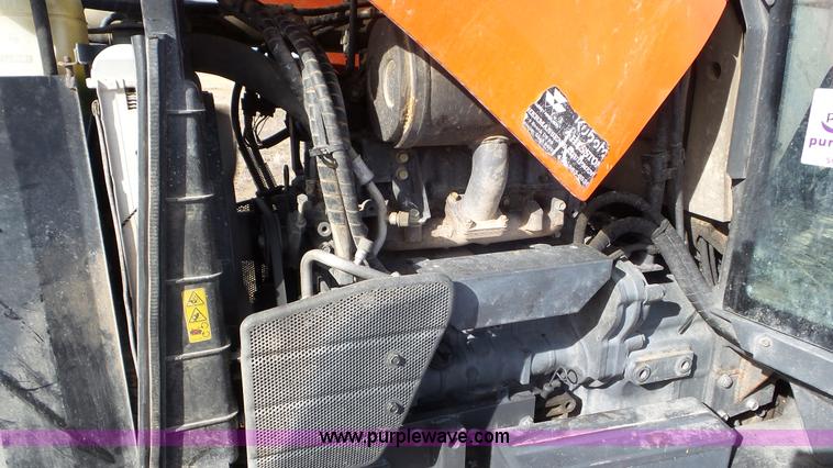 image for item J8324 2007 Kubota M6040 MFWD tractor