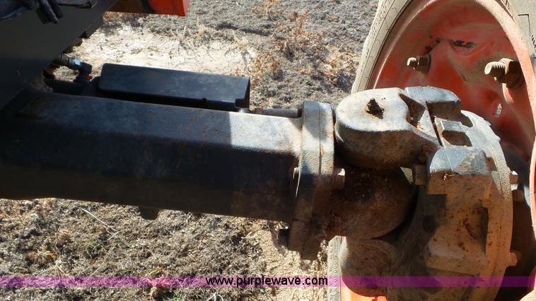 image for item J8324 2007 Kubota M6040 MFWD tractor