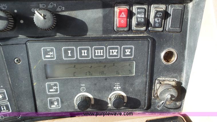 image for item J8327 1998 John Deere 8300 MFWD tractor