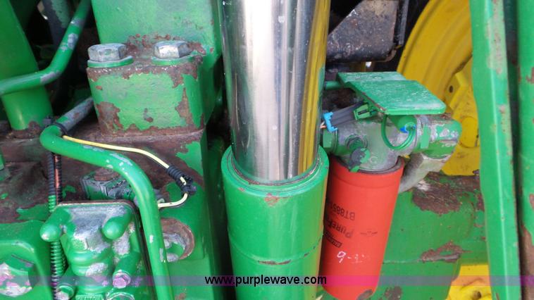 image for item J8329 1996 John Deere 7800 MFWD tractor