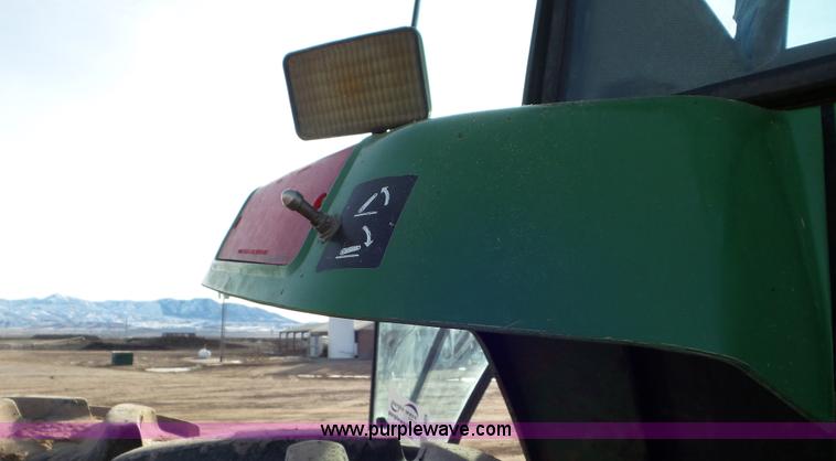 image for item J8329 1996 John Deere 7800 MFWD tractor
