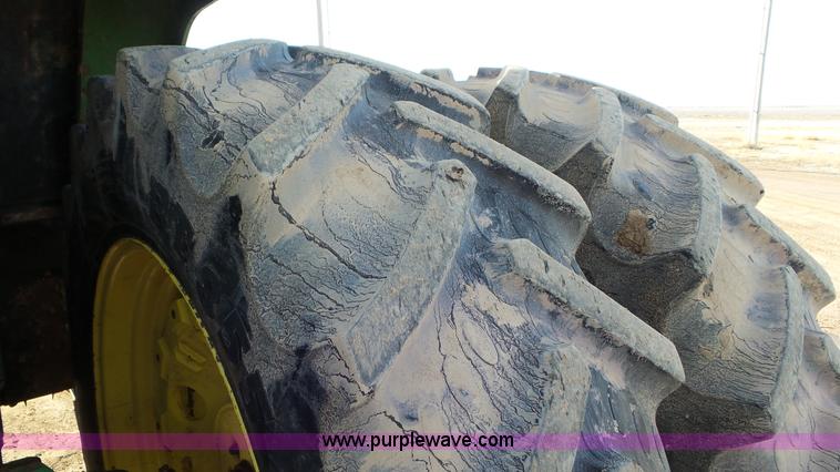 image for item J8329 1996 John Deere 7800 MFWD tractor