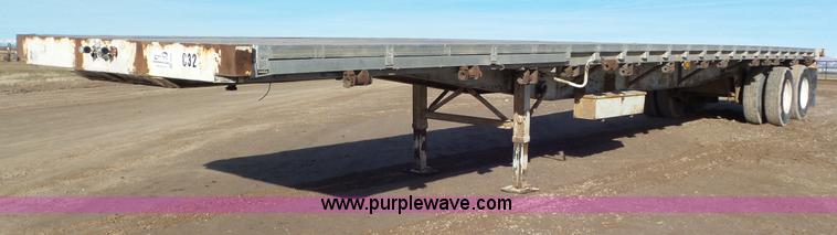 image for item J8330 1986 Fruehauf PA80-E2-45 flatbed trailer