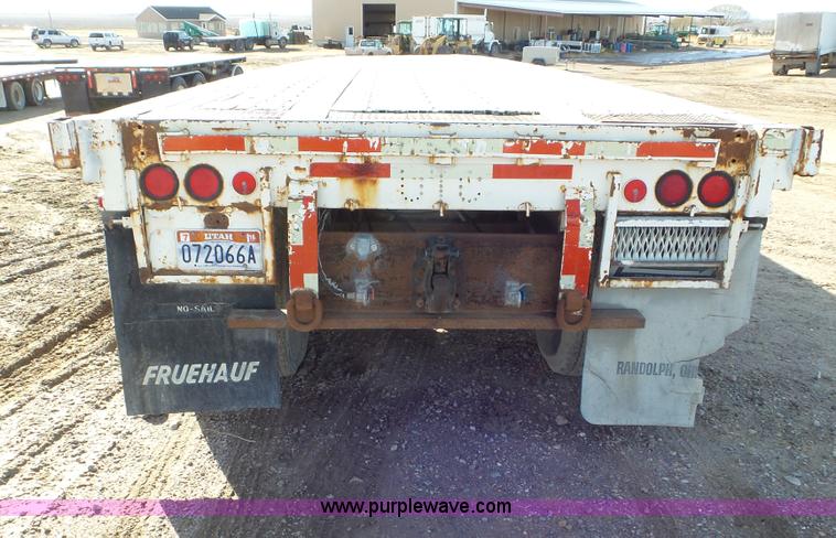 image for item J8330 1986 Fruehauf PA80-E2-45 flatbed trailer