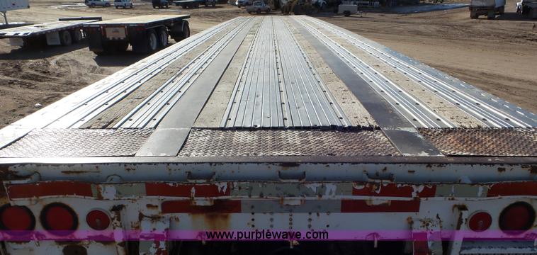 image for item J8330 1986 Fruehauf PA80-E2-45 flatbed trailer