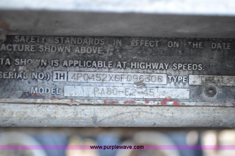 image for item J8330 1986 Fruehauf PA80-E2-45 flatbed trailer