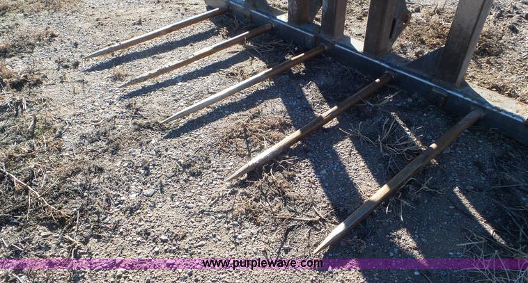 image for item J8345 Wheel loader bale spear