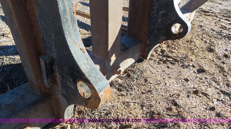 image for item J8345 Wheel loader bale spear