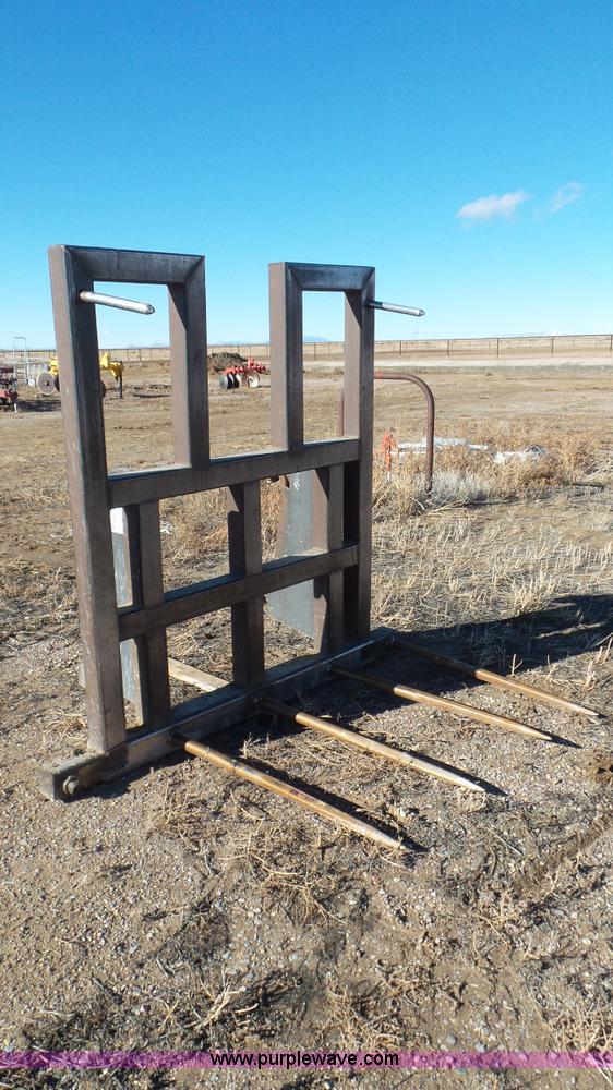 image for item J8350 Wheel loader bale spear