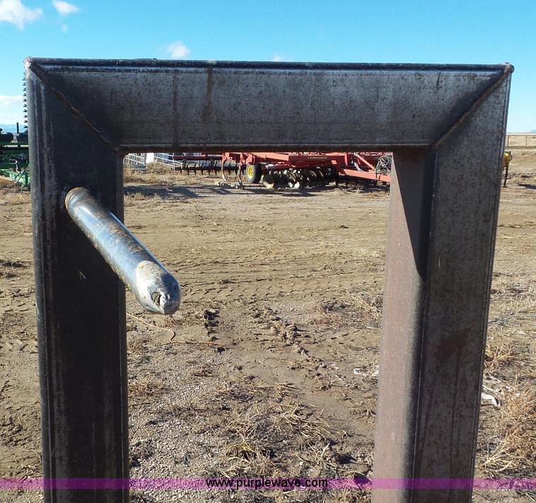 image for item J8350 Wheel loader bale spear