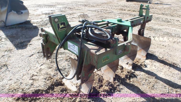 image for item J8355 John Deere 3945 switch plow