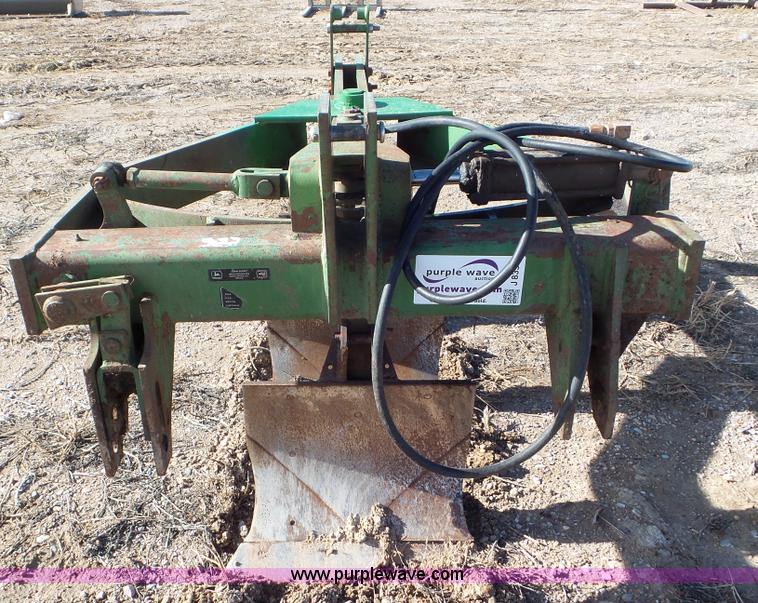 image for item J8355 John Deere 3945 switch plow