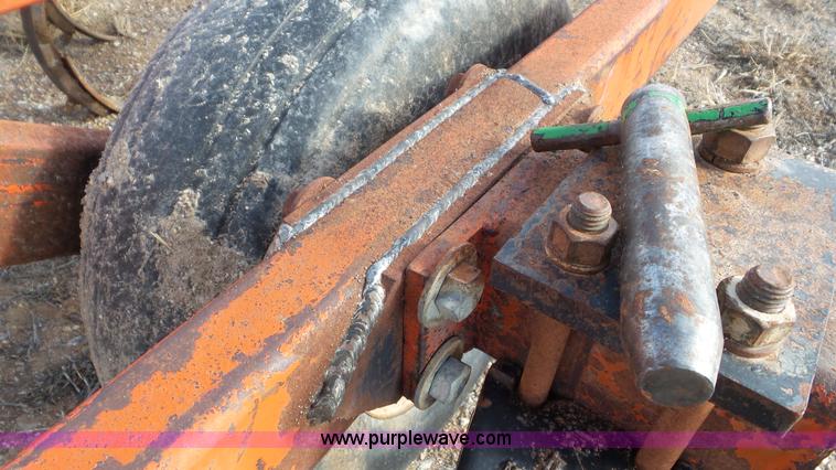 image for item J8364 Brady 1000 chisel