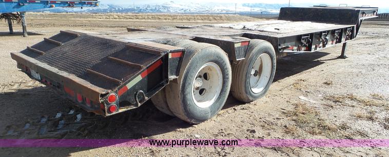 image for item J8365 1971 Fruehauf CN2-25-L drop deck trailer