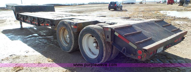 image for item J8365 1971 Fruehauf CN2-25-L drop deck trailer