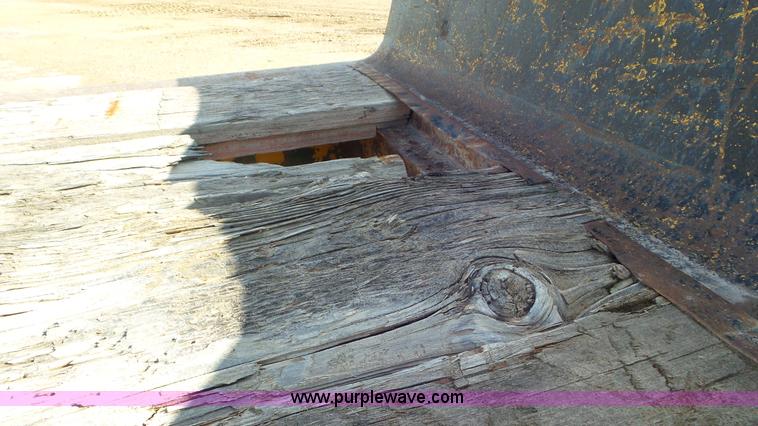 image for item J8365 1971 Fruehauf CN2-25-L drop deck trailer