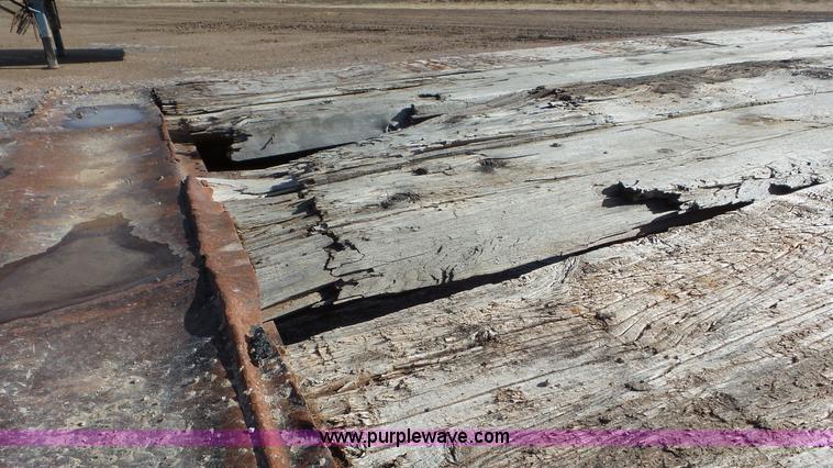 image for item J8365 1971 Fruehauf CN2-25-L drop deck trailer