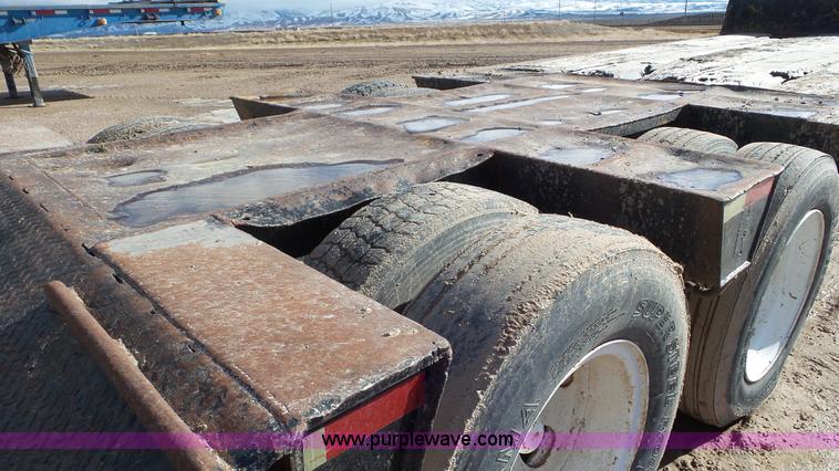 image for item J8365 1971 Fruehauf CN2-25-L drop deck trailer